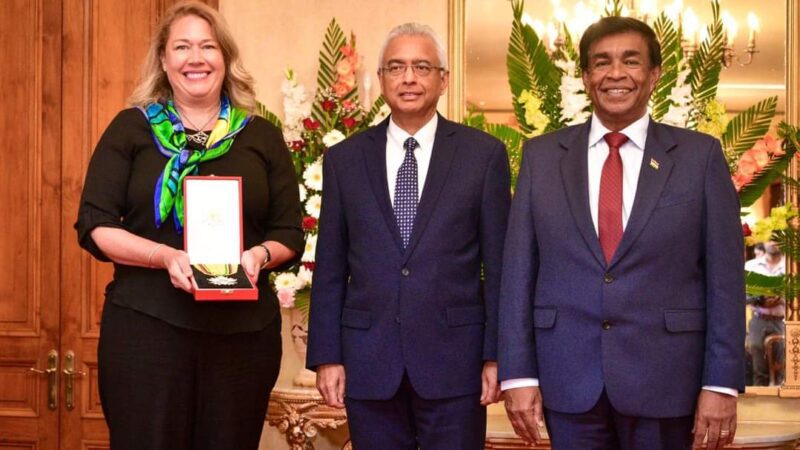 Insignia Ceremony 2023: President Roopun confers Awards to National Day Awardees