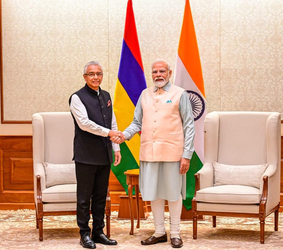 Prime Minister Jugnauth meets his Indian counterpart Shri Narendra Modi Ji