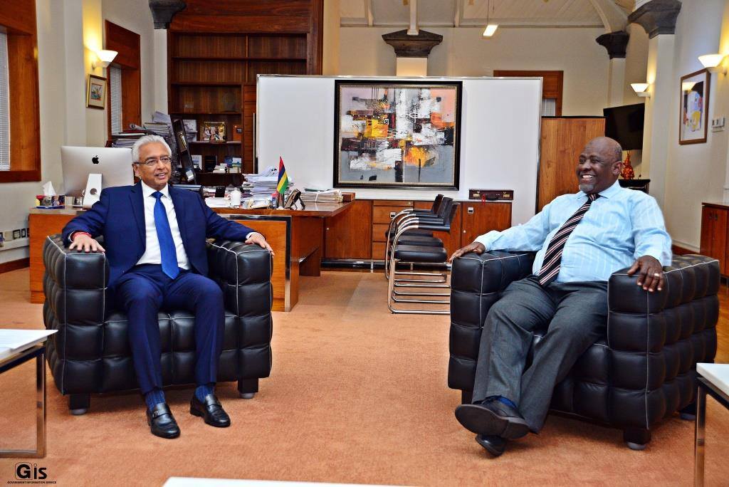 PM meets Mr Bancoult following historic UK-Mauritius agreement over Chagos Archipelago