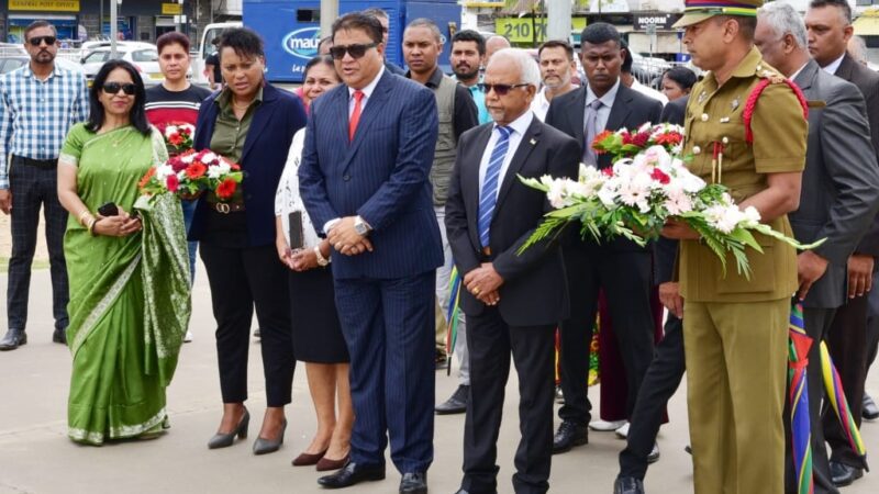 President Gokhool lays wreaths at different sites to pay tribute to ancestors