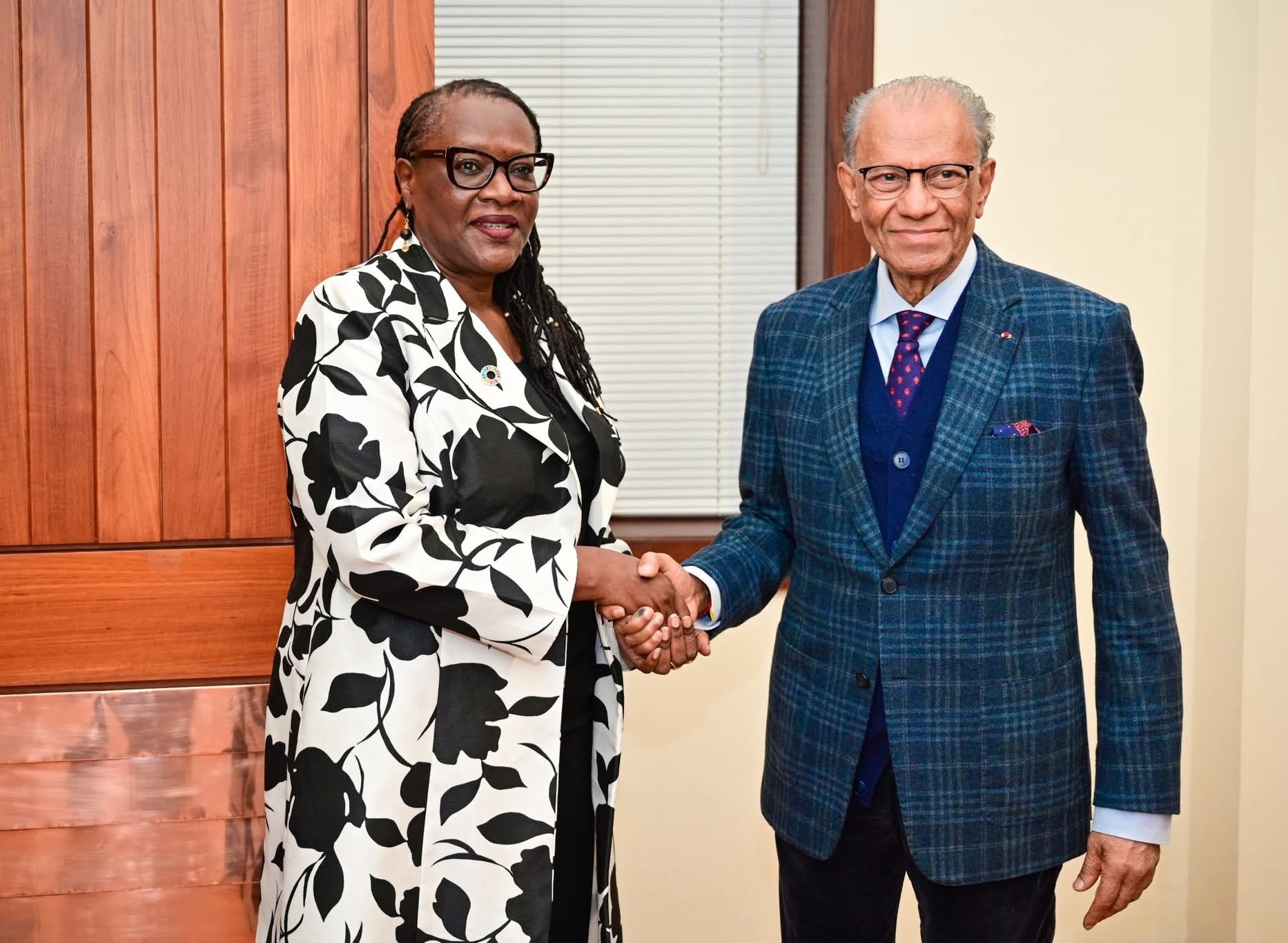 PM Ramgoolam meets outgoing UNDP Resident Representative