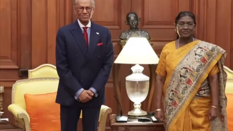 Meeting of Prime Minister, Dr Navin Ramgoolam with Indian President Droupadi Murmu.