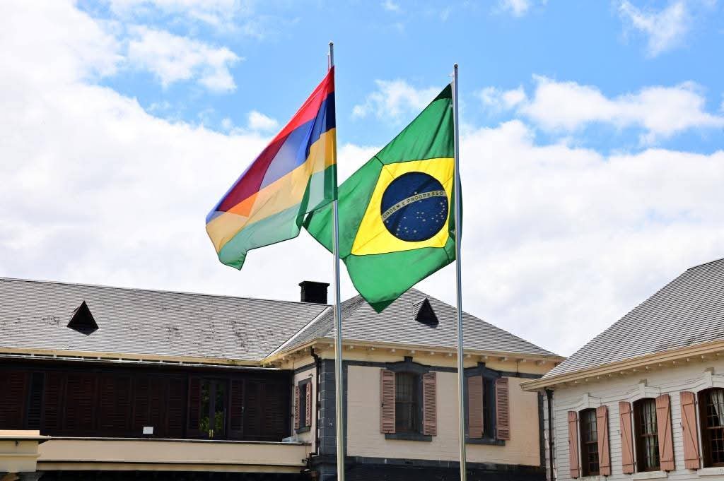 Ambassador of Brazil presents Credentials to President Gokhool